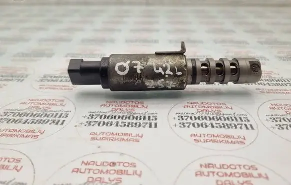 Audi Q7 4L Camshaft vanos timing valve 06E109257J