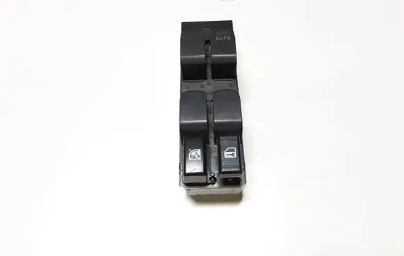 Suzuki Grand Vitara II Electric window control switch 64J30 2696T