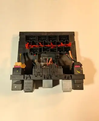 Volkswagen PASSAT B6 Comfort/convenience module 3C8937049N