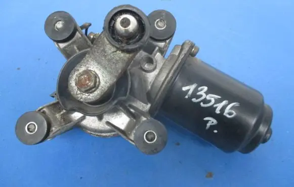 Mazda 323 Front wiper linkage and motor