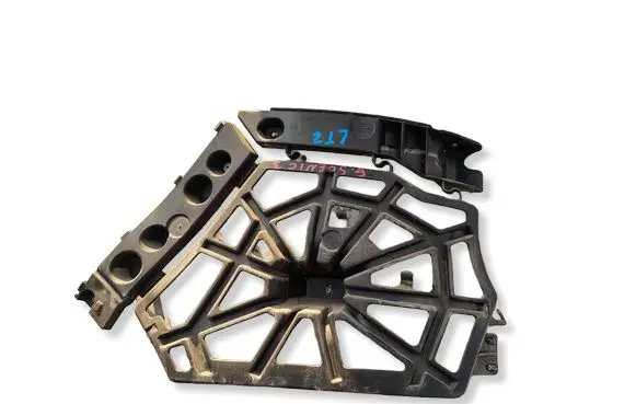 Renault Scenic III - Grand scenic III Bumper support mounting bracket corner 