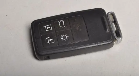 Volvo S60 Ignition key/card 