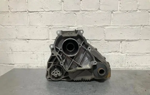 BMW X5 E70 Gearbox transfer box case 7610585