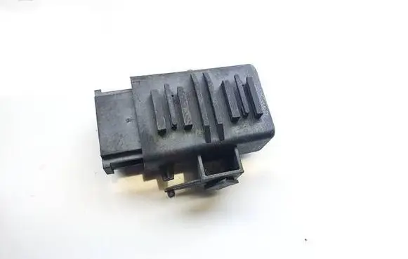 Volkswagen PASSAT B6 Other relay 1K0959772