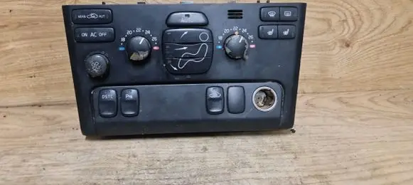 Volvo XC90 Climate control unit 8682734