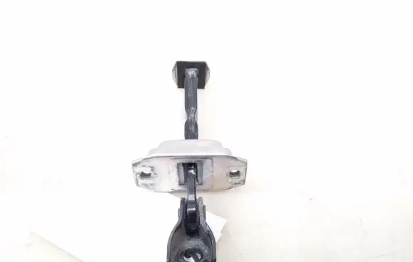 Nissan Qashqai Front door check strap stopper