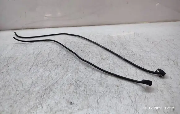 Jaguar XJ X351 Windshield washer spray nozzle 