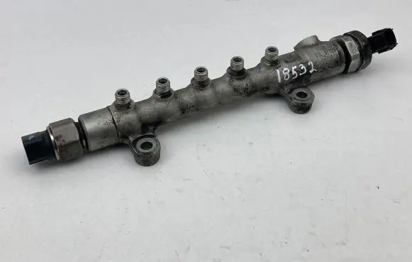 Toyota Auris 150 Fuel main line pipe 894580050
