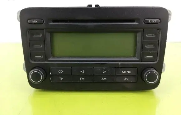Volkswagen Golf V Radio/CD/DVD/GPS head unit 