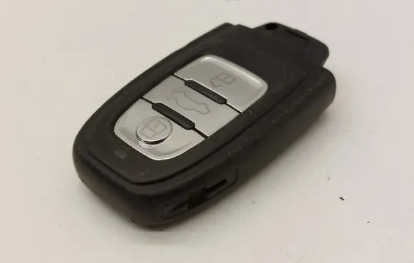Audi A4 S4 B8 8K Ignition key/card 