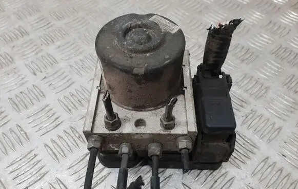 Mazda 3 I ABS Pump 10097001083 3M512M110CA