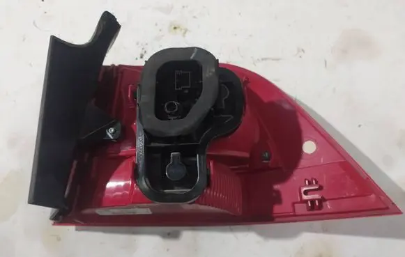 Volkswagen Touareg II Rear/tail lights 7P6945095C