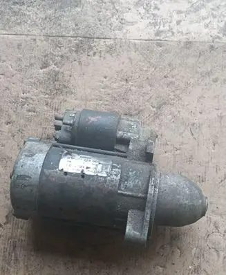 Mercedes-Benz E W211 Starter motor 0051518901