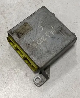 Mazda 6 Airbag control unit/module 3326253 J6A57K30C