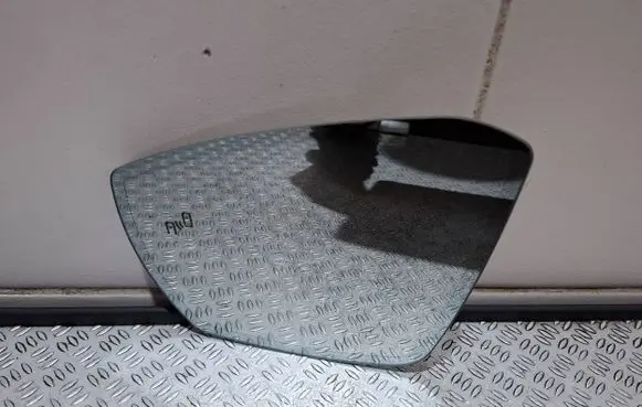 Skoda Octavia Mk3 (5E) Wing mirror glass 9252072001