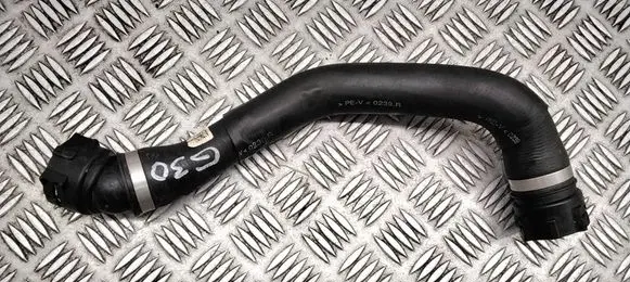 Engine coolant pipe/hose