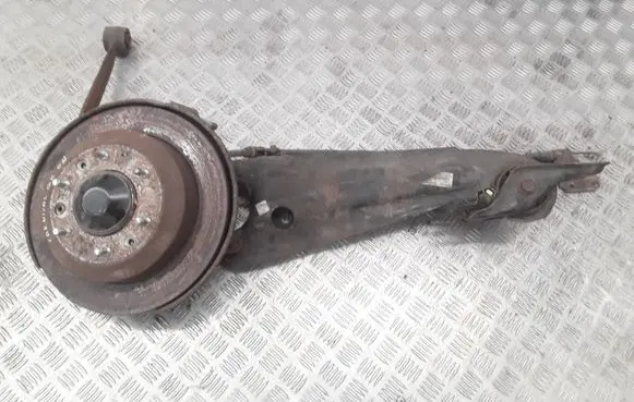 Rear wheel hub spindle/knuckle