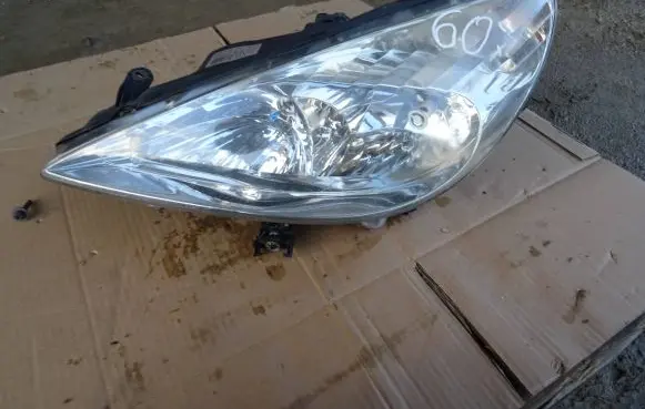 Peugeot 607 Headlight/headlamp 9641959080 89005376 6204X9