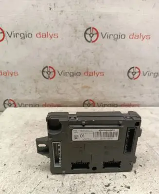 Renault Captur Comfort/convenience module 284B11867R A2C86184600 1500852040550049