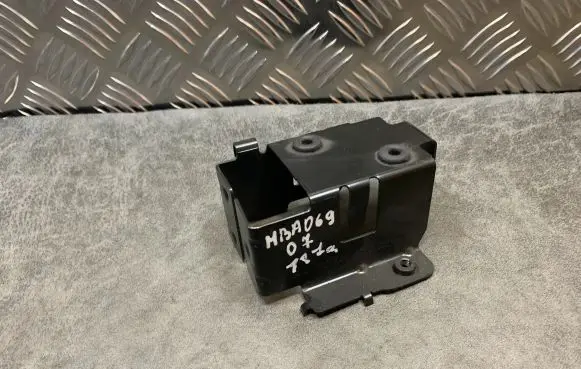 Mercedes-Benz E W212 Battery bracket A2125452540