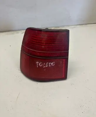 Seat Toledo I (1L) Rear/tail lights 1L0945095A