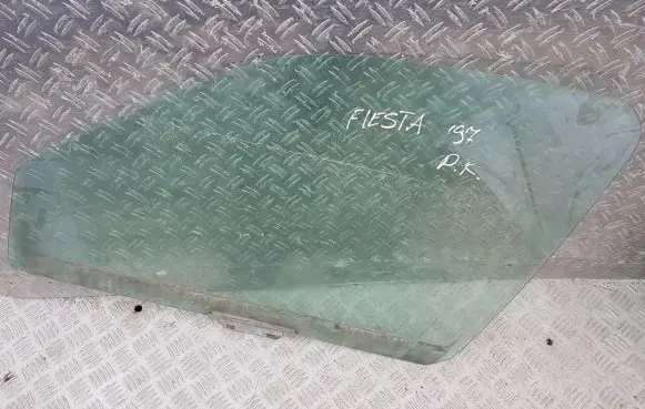 Ford Fiesta Front door window glass four-door