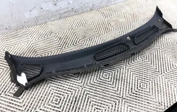 Ford Fiesta Wiper trim 8A61-A02216-AE