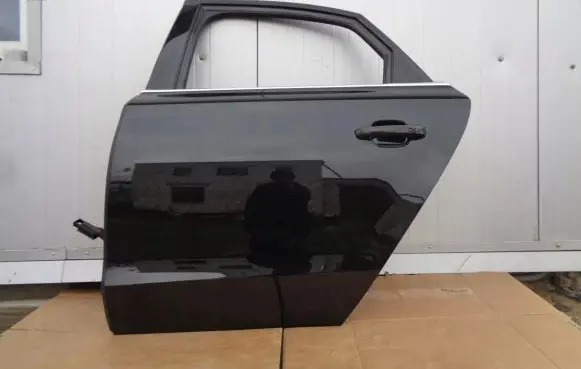 Audi A8 S8 D4 4H Rear door