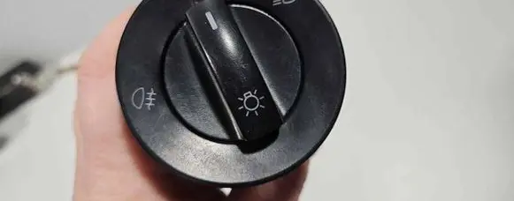 Volkswagen Polo IV 9N3 Light switch 6Q0941531B