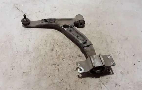 Mercedes-Benz CLA C117 X117 W117 Front lower control arm/wishbone A2463304700