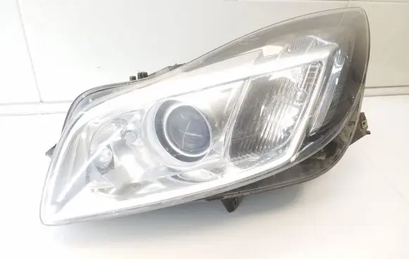 Opel Insignia A Headlight/headlamp 13226792
