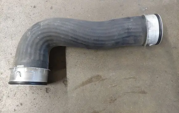 Volkswagen Golf Plus Intercooler hose/pipe 1k0145834