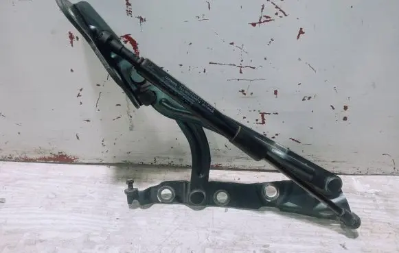 Volvo S40 Tailgate/trunk/boot hinge 31278215