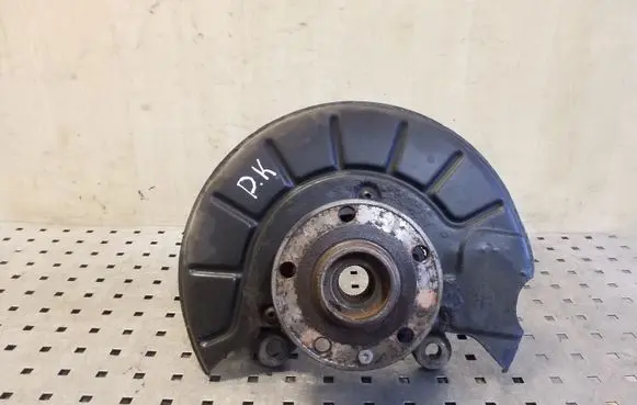 Volkswagen Tiguan Front wheel hub