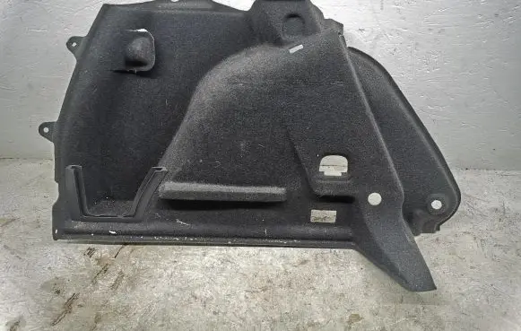 Trunk/boot lower side trim panel