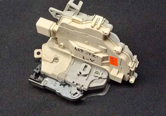 Audi A6 S6 C7 4G Rear door lock 4G0839015E