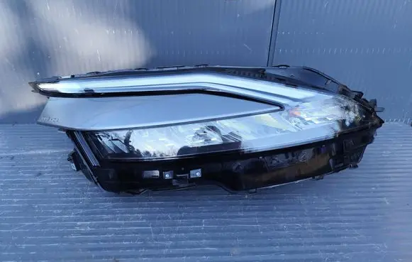 Nissan Qashqai J12 Headlight/headlamp 1008D02G