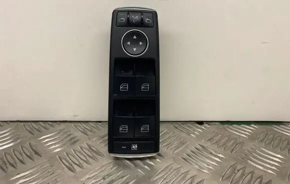 Mercedes-Benz C W204 Electric window control switch A2049055402