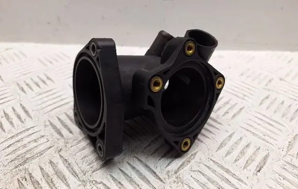 Toyota Avensis T270 Thermostat housing 163230R011 163230R011A 163200R011A