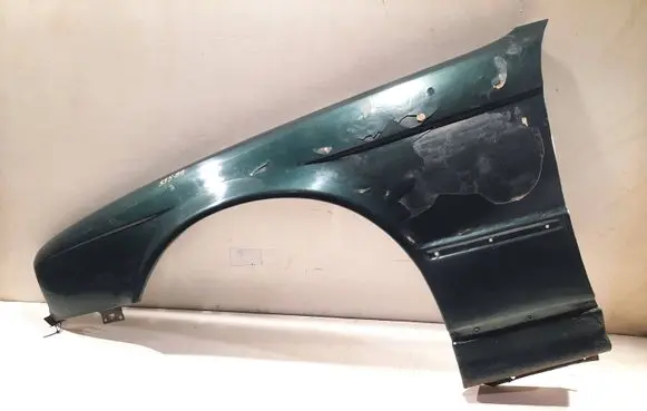BMW 5 E34 Fender