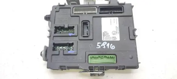 Nissan Pulsar Central body control module 284B13ZP0A