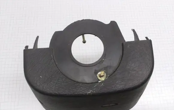Steering wheel column trim