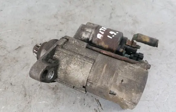 Seat Altea XL Starter motor 02Z911023F