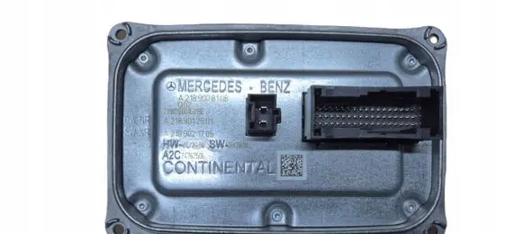 Mercedes-Benz Metris W447 Voltage converter/converter module 