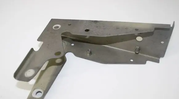 Porsche Panamera (970) Fender mounting bracket 97050435504