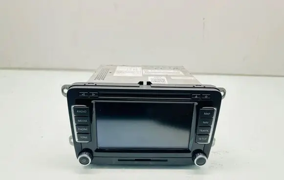 Volkswagen PASSAT CC Radio/CD/DVD/GPS head unit 1T0035686C A2C86153700