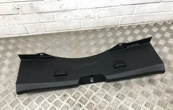 Toyota Yaris Trunk/boot sill cover protection 583870D090
