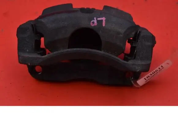 Nissan X-Trail T31 Front brake caliper