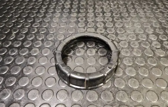 Nissan Qashqai In tank fuel pump screw locking ring/nut 173435M303