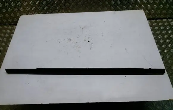 Jeep Grand Cherokee Rear door glass trim molding 68257252